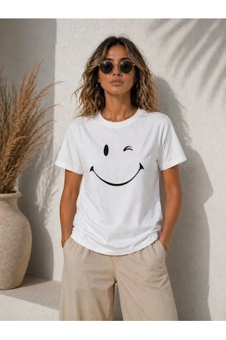 Defymoda Minimal Gülümseyen Yüz Baskılı Tişört Kısa Kol Yazlık T-shirt - Beyaz