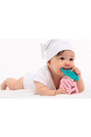 Pembe Annenin Eli Diş Kaşıyıcı