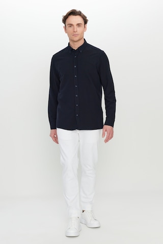 AC&Co / Altınyıldız Classics Erkek Lacı Slim Fit Dar Kesim Düğmeli Yaka Armürlü Gofre Desenli Gömlek Lacı Lacivert