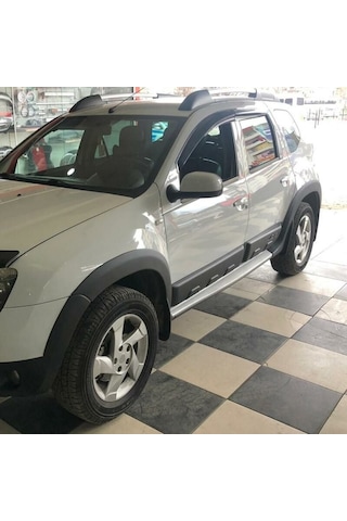 Dacia Duster Dodik Ve Kapı Koruma Çamurluk Kaplama Plastik 2010-2