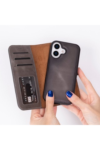 İphone 17 Leather Detachable Wallet Case