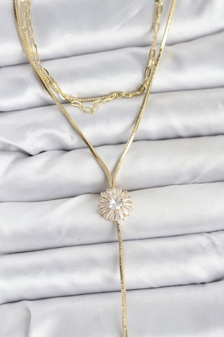 Zarif Boyunlar İçin Golden Pirinç Zirkonlu Papatya Üçlü Kombin Y Kadın Kolye Standart