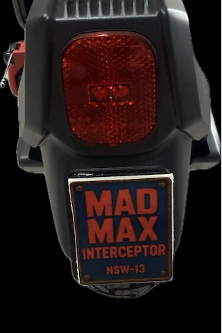 Zt3 Pro Uyumlu Mad Max Interceptor Nsw- 13 Figürlü Elektrikli Scooter Aksesuar Dekor Plaka Kırmızı - Siyah