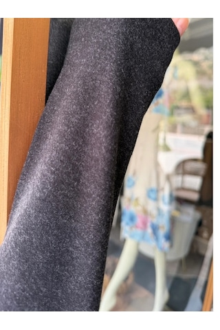 Mirve Butik V Yaka Yumoş Merserize Bluz Gri