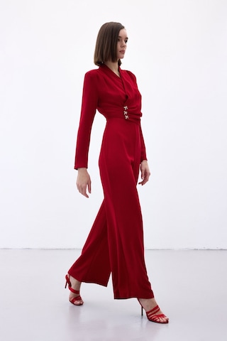 Sateen Fiyonk Aksesuarlı Krep Tulum - Kırmızı-136702 Kırmızı