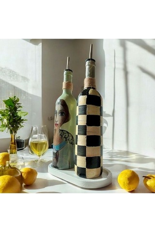 Kadın Desenli Ve Kareli 750 Ml Zeytinyağı Sıvıyağ Şişesi Yağdanlı