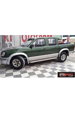 Nissan Dodik Çamurluk Ağzı Fiberglass Boyasız