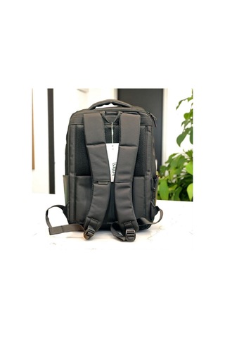 Laptop Gözlü Deri Görünümlü İnce Tasarımlı Sırt Çantası Baggaj S24115 Siyah