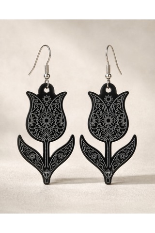 Tamgacrafts Lale Motifli Siyah Akrilik Sallantılı Küpe - Özel Seri 4 Cm