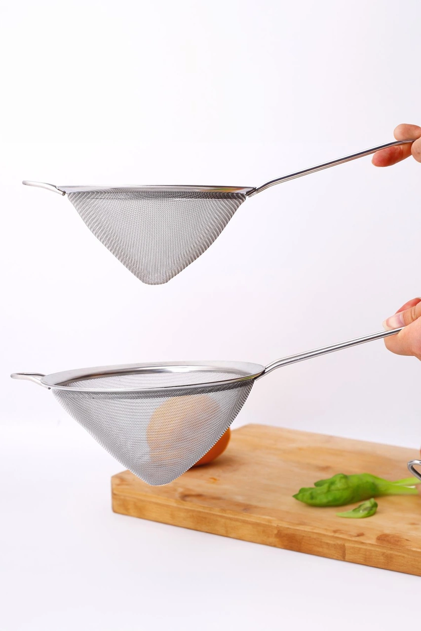 Paslanmaz Çelik Saplı Konik Süzgeç 14 Cm Gri