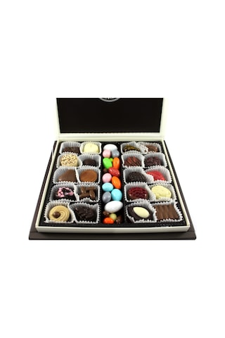 Dark Brown Özel Hediyelik Serisi Kutuda Karışık Spesiyel Çikolata Drajeli 750 G