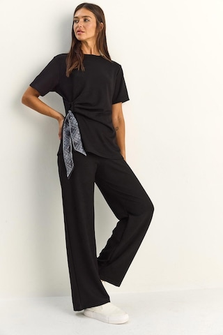 Shade Kadın Fularlı Bağlama Detaylı T-shirt Yüksek Bel Pantolon Alt-üst Takım 7630 60286041 - Siyah
