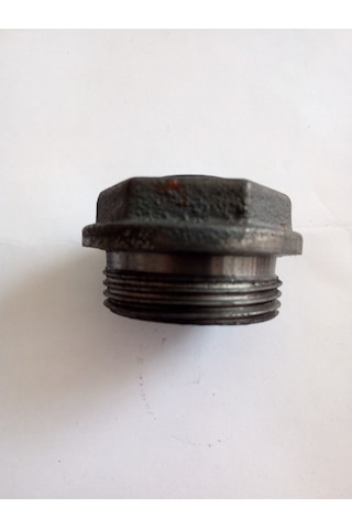 Döküm Alüminyum Radyatör Purjör Tapa Sol Diş 11/4 X 1/4 ’’ İnç