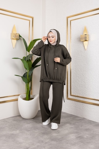 Yeni Sezon Spor Modal Takım Haki