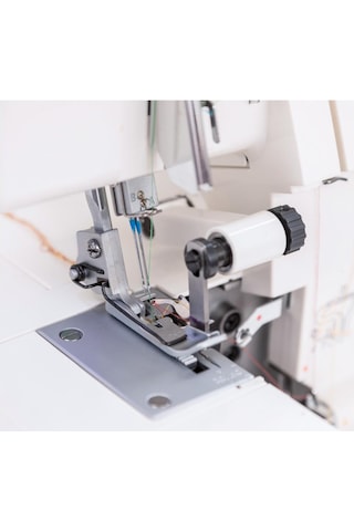 Singer 14 Sh 654 4 İplikli Overlok Makinesi