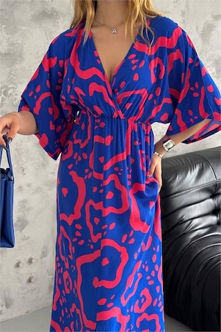 Neşeli Butik Kadın Kruvaze Yaka Desenli Dokuma Viskon Elbise Nbk2091 Mavi