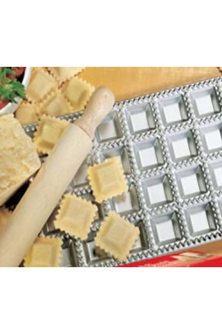 Ravioli & Mantı Tepsisi Kare 36'Lı Gümüş Ravioli & Mantı Tepsisi Kare 36'Lı Gümüş