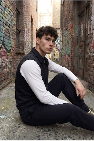 Erkek Siyah Dik Yaka Fermuarlı Yelekli 3 Lü Eşofman Takımı Beyaz Basic Sweatshirt & Jogger Alt Siyah Beyaz