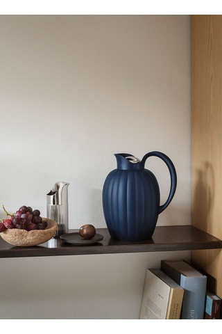 Georg Jensen Bernadotte Vakumlu Şişe, 800 Ml, Paslanmaz Çelik, Kaburgalı Tasarım Termoslar Lacivert