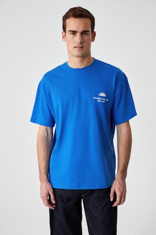 Grımelange Khary Erkek Nakış Detaylı %100 Organik Pamuk Oversize Bisiklet Yaka Saks Mavi T-shirt Saks Mavi