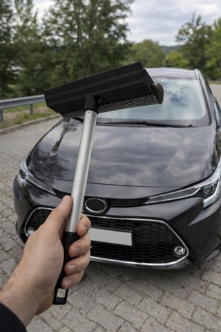 Su Emici Süngerli Çekçekli Pratik Oto Cam Silme Aparatı