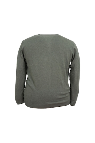 Erkek Büyük Beden Battal Boy 110 Kilo İçin Uygun V Yaka Triko Kazak Gri