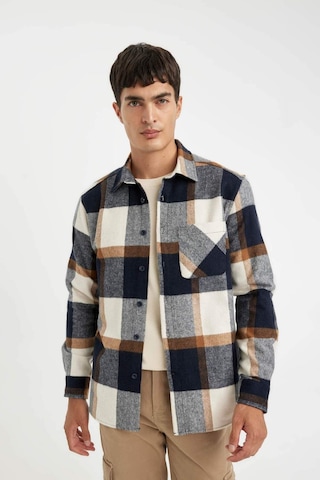 DeFacto Regular Fit Normal Kesim Kareli Oduncu Flanel Uzun Kollu Gömlek A5553AX24AUNV64 Lacivert