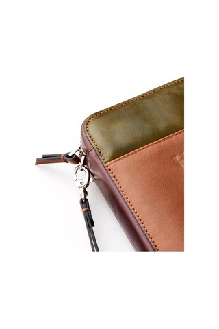 Carlye Hakiki Deri Taba-haki Uniseks Ön Cepli Bileklikli Fermuarlı Rfid Korumalı Çanta Taba