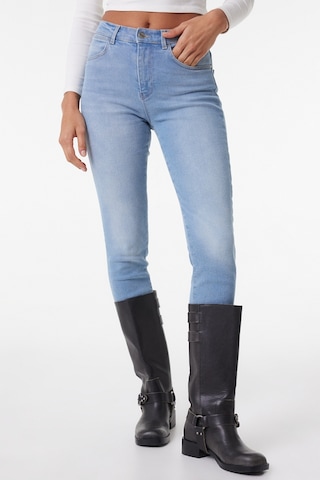 Wrangler High Rise Skinny Fit Dar Kesim Yüksek Bel Çok Dar Paça Mavi Kadın Esnek Jean Denim Kot Pantolon W27HZI29R