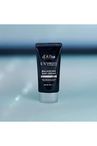 D'alba Waterfull Dengeleyici Güneş Kremi Spf50+ Pa++++ 50ml