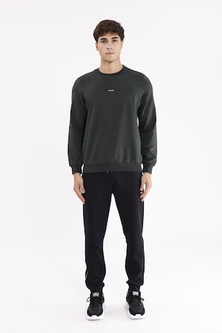 Rowinger Minimal Göğüs İşlemeli Rahat Kalıp Esnek Manşetli Mevsimlik Bisiklet Yaka Sweatshirt Haki