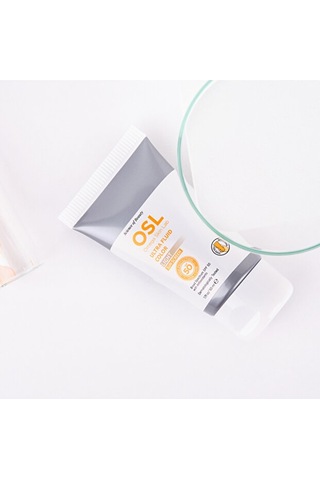Osl Ultra Fluid Color Light Spf50+ 50 Ml