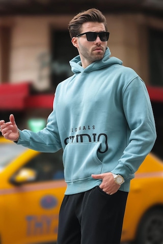 Madmext Mavi Kapüşonlu Baskılı Cep Detaylı Sweatshirt E7076 Mavi