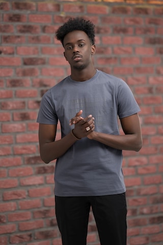 Slim Fit Pamuklu Önü Baskılı Sıfır Yaka T-shirt Gri