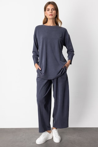 On Kadın Sıfır Yaka Tunik 64308 Lacivert Lacivert