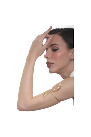 Labalaba Kadın Lak Altın Renk Kaplama Yaprak Detaylı Pazu Bandı Bileklik, Üst Kol Aksesuarı Altın