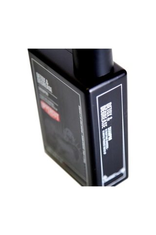 Uppercut Detox and Degrease Shampoo - Detoks ve Yağdan Arınd...