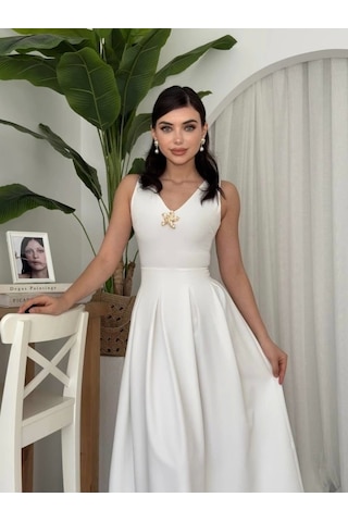 Late Yıldız Detaylı Elbise Beyaz