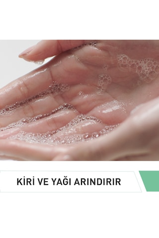 CeraVe Normal ve Yağlıya Dönük Ciltler için Köpüren Temizleyici 236 ML