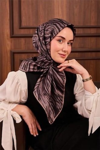 Silk Home Tivil İpek Eşarp Ist 11495 - 01 Füme Zebra Desen Füme