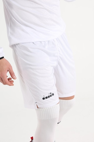 Diadora Elite Futbol Kaleci Forma Şortu Beyaz