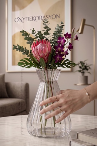 Modern Çizgili Cam Vazo 22 Cm Şeffaf Dekoratif Çiçeklik, Minimal Tasarım Masa & Salon Vazosu