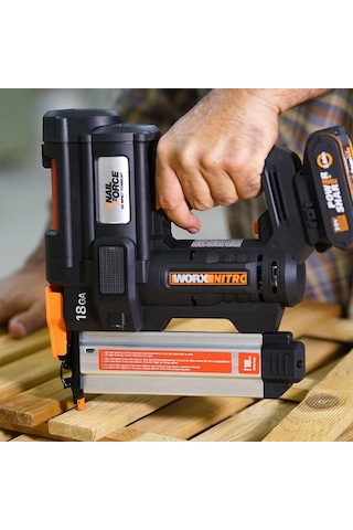 Worx WX842.9 20V 15-50 MM Profesyonel Şarjlı Çivi Çakma Makinesi + 2700 Adet Yedek Çivi