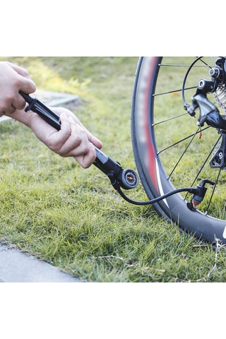 Yuntech01 Alüminyum 120psı Yüksek Basınçlı Bisiklet Pompa, Schrader-presta Valf, Canlı Basınç Göstergeli, Siyah, Taşınabilir Mini Stüdyo