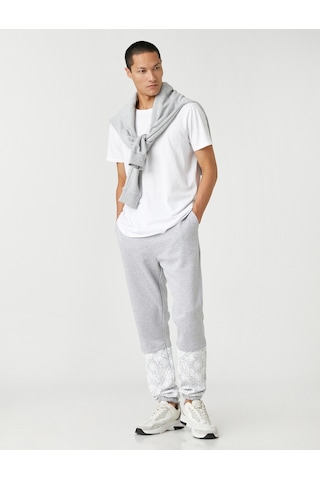 Koton Basic Jogger Eşofman Altı Beli Bağcıklı Çiçek Baskılı Gri 3sam40038mk 3SAM40038MK031 Gri