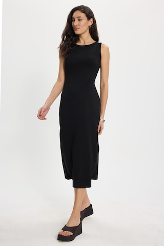 Tudors Kadın Slim Fit Dar Kesim Pamuklu Sıfır Kol Bisiklet Yaka Siyah Elbise-50479