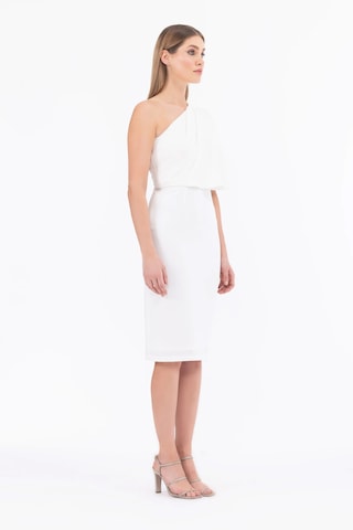 Kadın Asimetrik Kesim Pelerin Kol Tek Omuz Abiye Elbise - Ekru Ekru