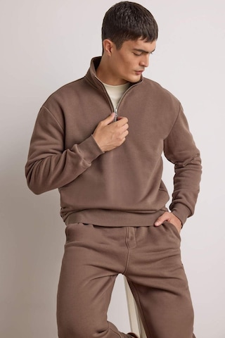 Defacto Regular Fit Dik Yaka Yarım Fermuarlı İçi Yumuşak Tüylü Basic Düz Sweatshirt X7405az25aukh154 Haki