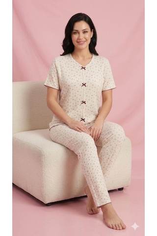 Sleeproom Yazlık Ekru Mürdüm Çiçek Desenli Kısa Kol Penye %100 Pamuk Pijama Takım Ekru Mürdüm Çıtır Çiçek