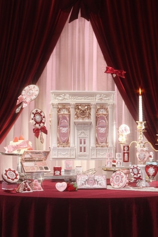 Flower Knows Strawberry Cupid 36 Parçalı Lüks Hediye Seti Çok Renkli